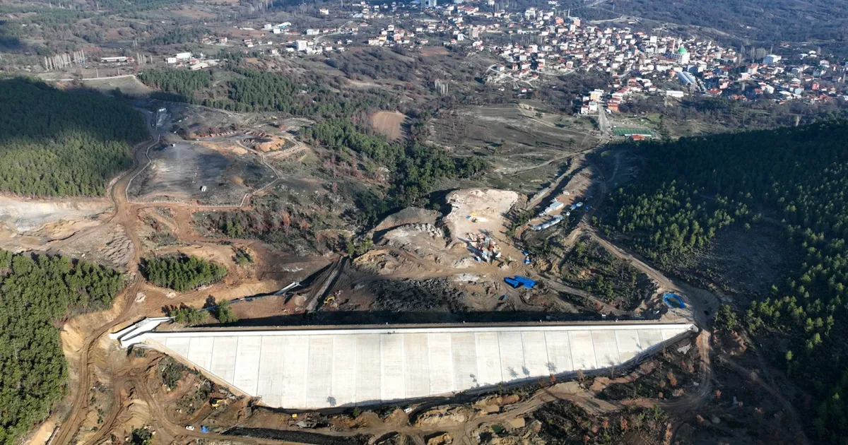 Bursa Büyükorhan’daki gölet yüzde 85 tamamlandı